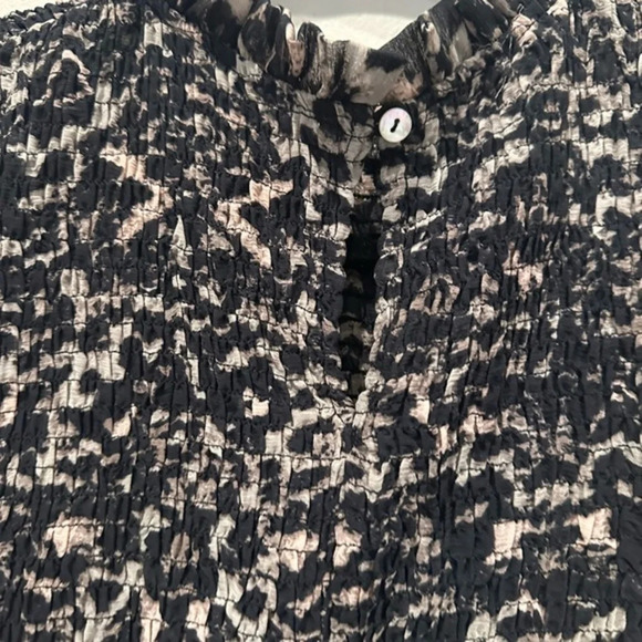 HIGH NECK going out top -cheetah SZ S A0037 - Picture 9 of 10